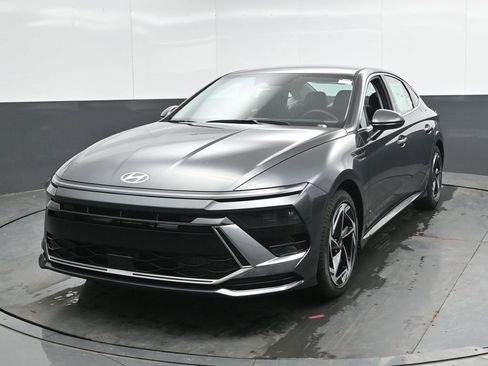 New 2026 Hyundai Sonata SEL FWD image 5