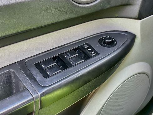 Used 2008 Dodge Charger SE RWD image 16