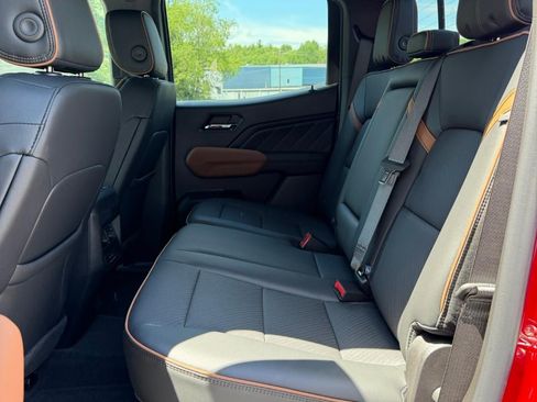New 2026 GMC Canyon AT4 w/ AT4 Premium Package AWD/4WD image 38