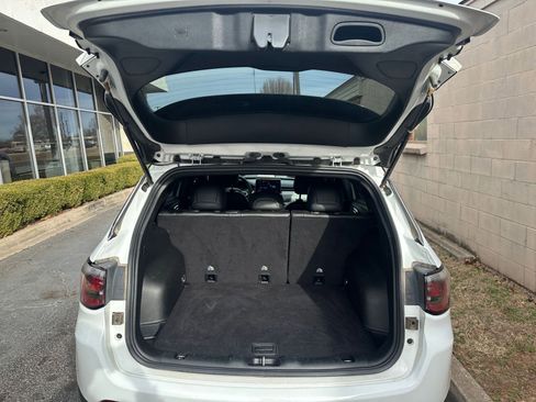 Used 2025 Jeep Compass Limited image 31