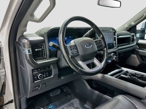 Used 2023 Ford F250 Lariat AWD/4WD image 8