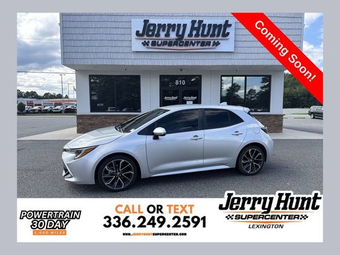 Used 2021 Toyota Corolla XSE FWD image 1