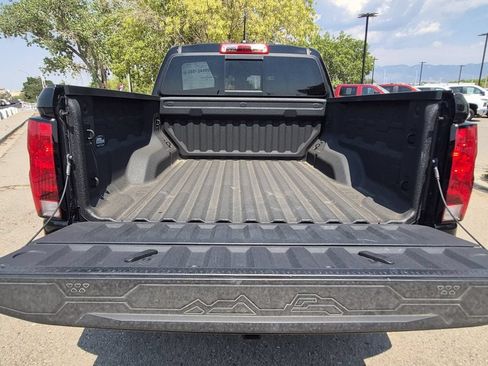 Certified 2025 Chevrolet Colorado Trail Boss AWD/4WD image 12