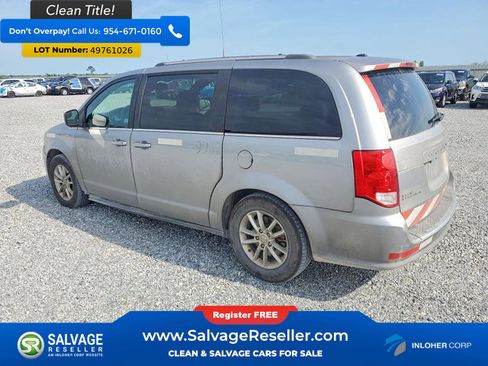 Used 2020 Dodge Grand Caravan SXT FWD image 3