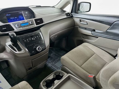 Used 2013 Honda Odyssey EX image 22