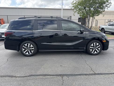 New 2026 Honda Odyssey EX-L image 13