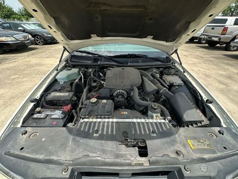 Used 2006 Lincoln Town Car Signature RWD image 19
