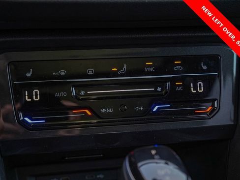 Used 2024 Volkswagen Tiguan SE R-Line image 20