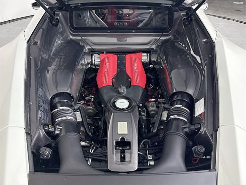 Certified 2016 Ferrari 488 GTB Base image 24