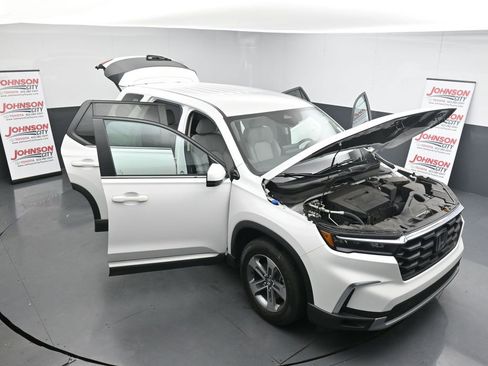 Used 2024 Honda Pilot EX-L image 25