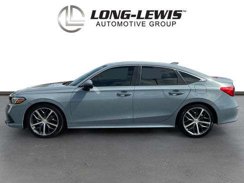 Used 2024 Honda Civic Touring image 2