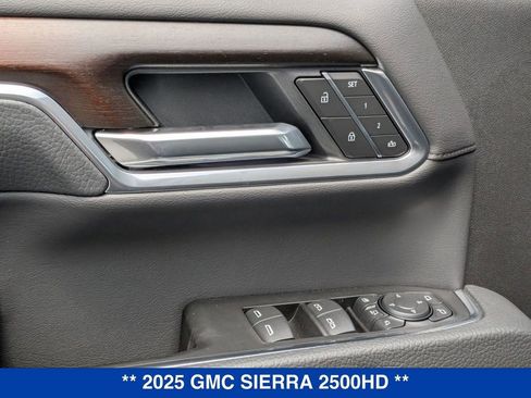 New 2025 GMC Sierra 2500 Denali w/ Denali Reserve Package image 12