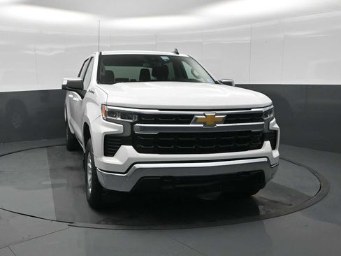 Used 2023 Chevrolet Silverado 1500 LT w/ Work Truck Package AWD/4WD image 3