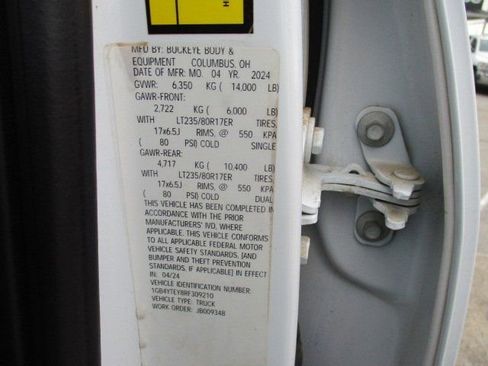 Used 2024 Chevrolet Silverado 3500 LT w/ Convenience Package image 11