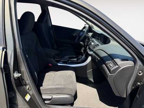 Used 2013 Honda Accord LX image 19