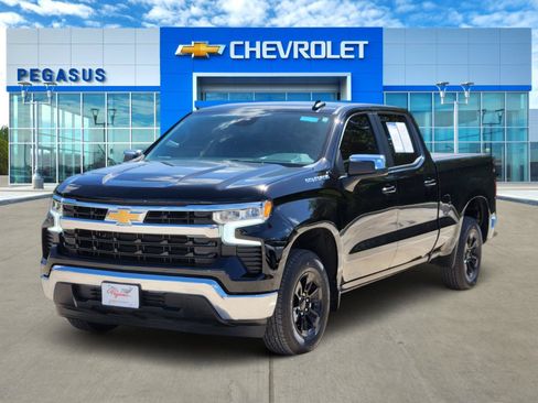 Certified 2025 Chevrolet Silverado 1500 LT RWD image 2