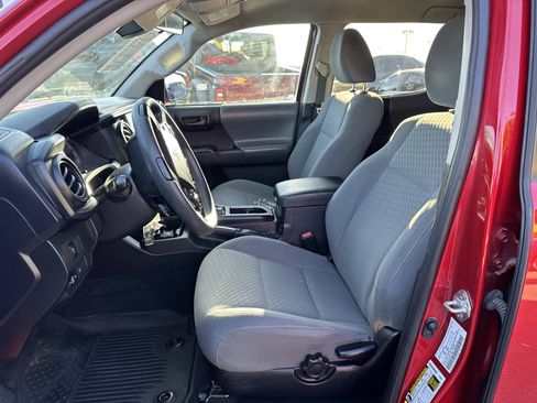 Used 2021 Toyota Tacoma SR w/ SR Convenience Package image 13