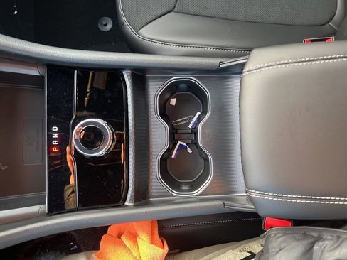 New 2025 Jeep Grand Cherokee Altitude image 32