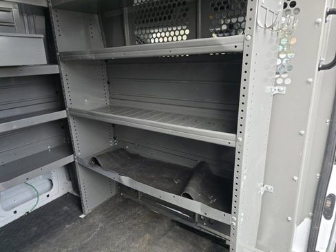 Used 2019 Ford Transit 250 148 Medium Roof RWD image 18