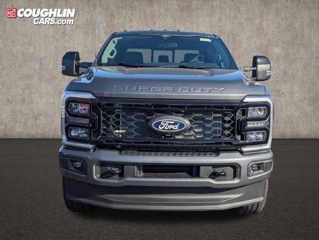 New 2027 Ford F350 Lariat w/ Black Appearance Package AWD/4WD image 2