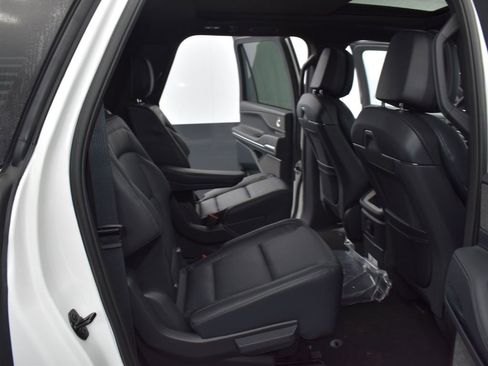 New 2025 Lincoln Navigator L Reserve w/ Jet Appearance Package image 16