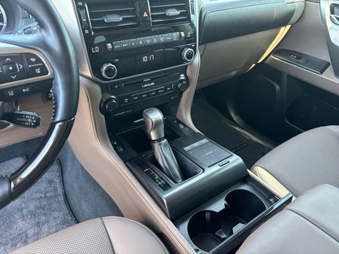 Used 2022 Lexus GX 460 Premium image 21