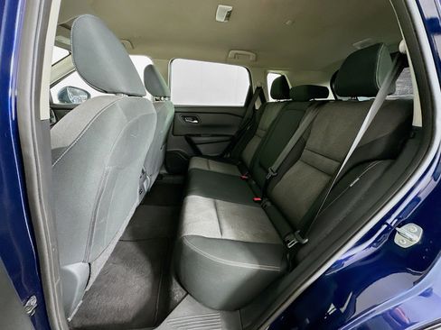 Used 2024 Nissan Rogue SV image 26