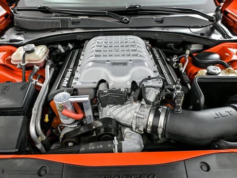 Used 2016 Dodge Charger SRT Hellcat w/ Harman/Kardon Audio Group image 14