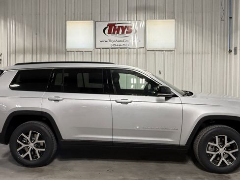 New 2025 Jeep Grand Cherokee L Limited image 2