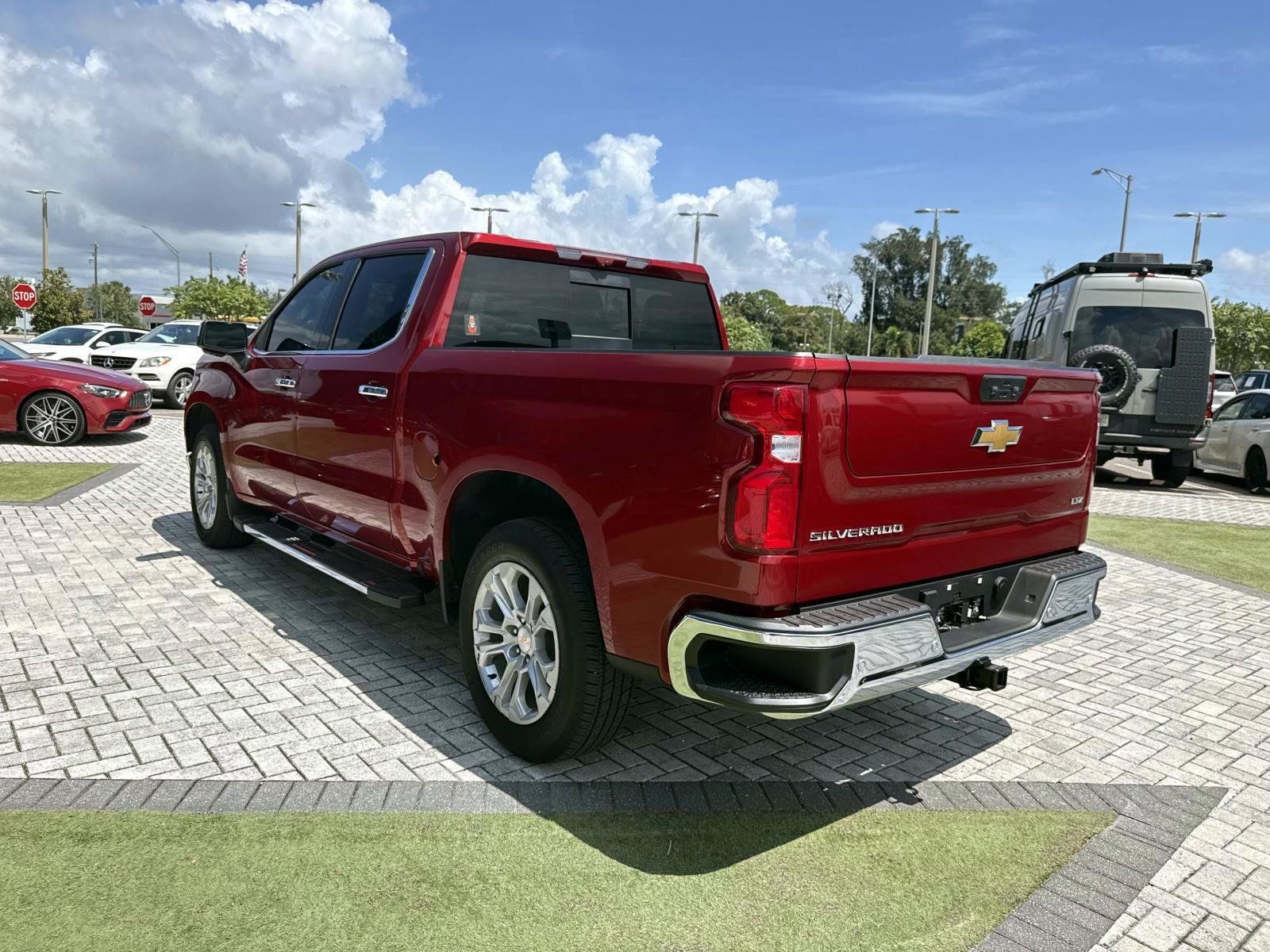 Used 2025 Chevrolet Silverado 1500 LTZ w/ LTZ Premium Package RWD image 4