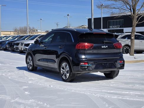 Certified 2022 Kia Niro EX Premium image 3