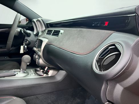 Used 2014 Chevrolet Camaro ZL1 RWD image 22