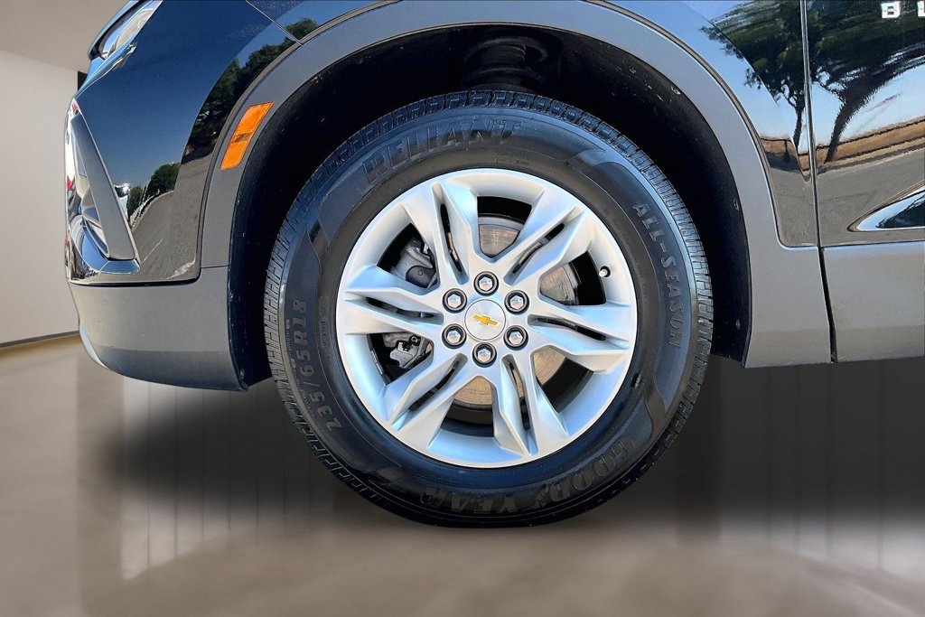 Used 2022 Chevrolet Blazer LT FWD image 8