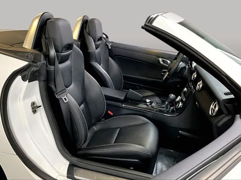 Used 2016 Mercedes-Benz SLK 350 image 8