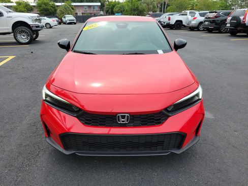 Used 2025 Honda Civic Sport image 4