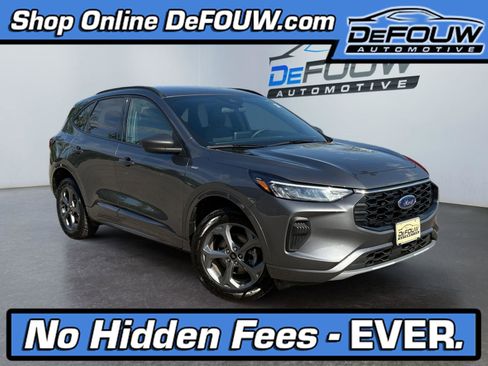 Used 2023 Ford Escape ST-Line AWD/4WD image 1