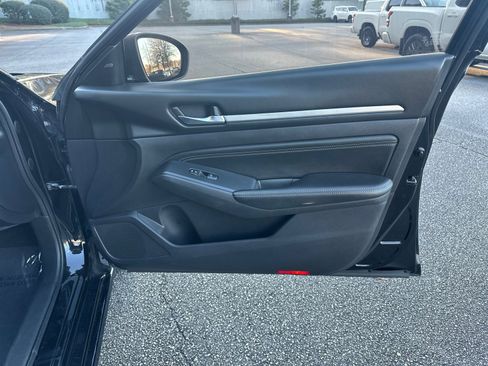 Used 2019 Nissan Altima 2.5 Platinum image 14