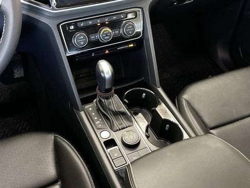 Used 2023 Volkswagen Atlas SE image 12