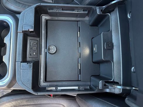 Used 2021 GMC Sierra 3500 AT4 w/ AT4 Premium Plus Package image 26