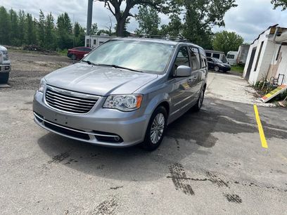 Used 2016 Chrysler Town & Country Touring