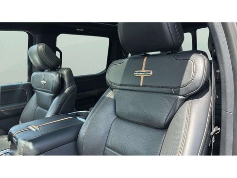 Used 2024 Ford F450 Platinum w/ FX4 Off-Road Package image 12