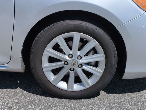 Used 2014 Toyota Camry XLE FWD image 11