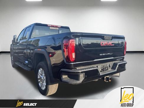 Used 2023 GMC Sierra 2500 Denali AWD/4WD image 2