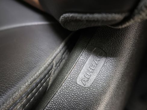 Used 2023 Chevrolet Silverado 3500 High Country image 52