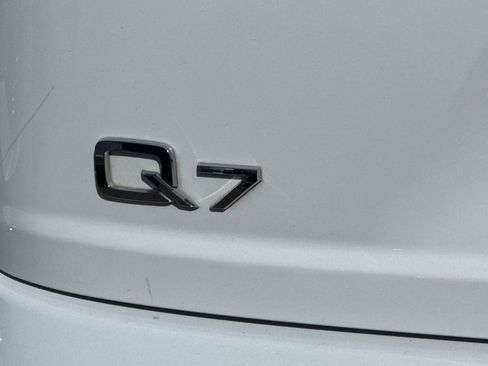 Used 2017 Audi Q7 3.0T Prestige image 48