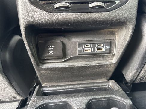 Used 2021 Jeep Grand Cherokee L Limited w/ Luxury Tech Group II AWD/4WD image 38