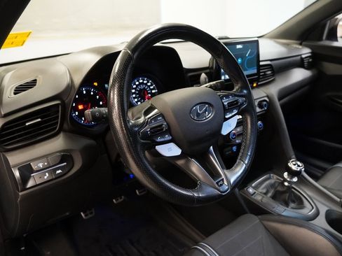 Used 2021 Hyundai Veloster N image 16