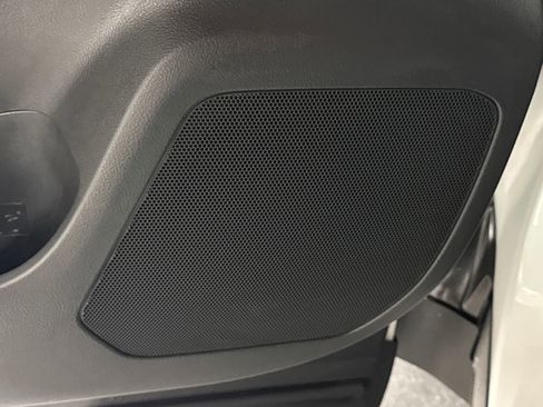 Used 2024 Toyota Grand Highlander XLE AWD/4WD image 17