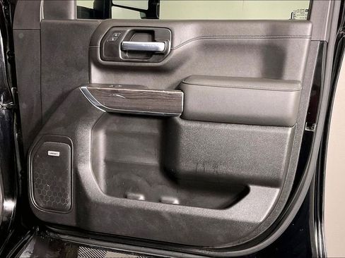 Used 2021 Chevrolet Silverado 3500 LTZ w/ LTZ Plus Package image 25