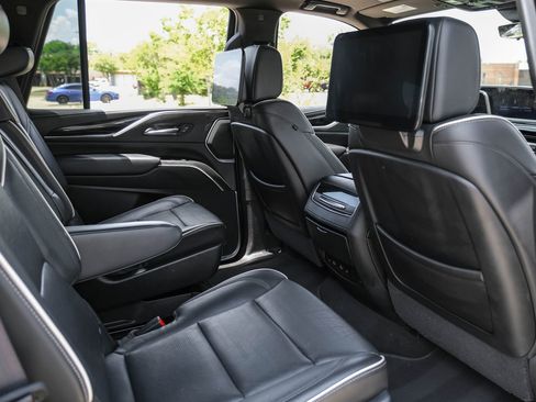 Used 2021 Cadillac Escalade Sport w/ Driver Assist Tech Package AWD/4WD image 36